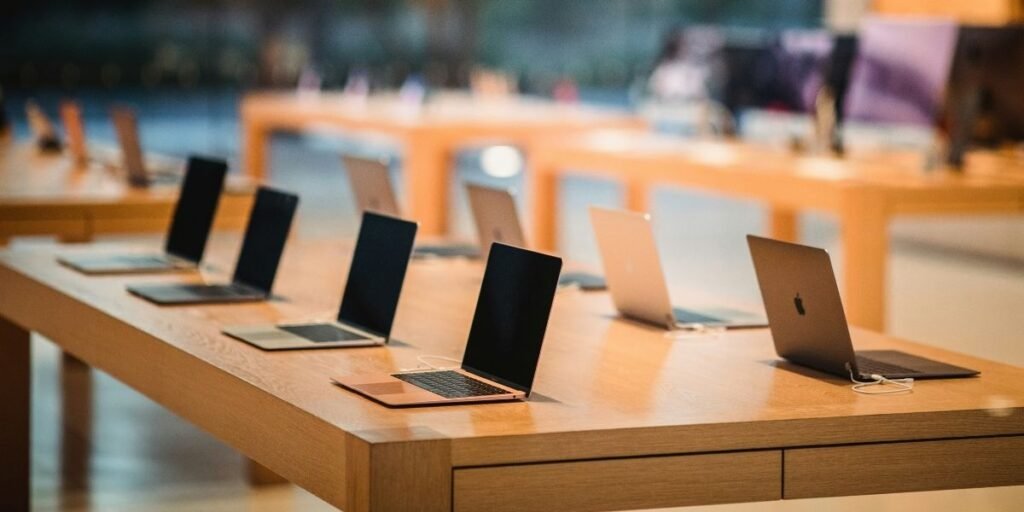 Apple Black Friday 2025 Score Gift Cards Worth Up to $250