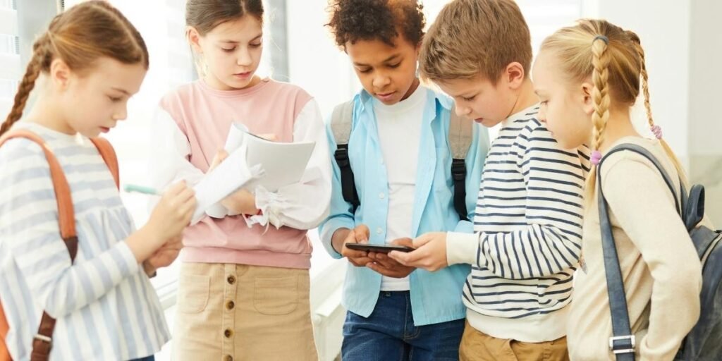 New California Laws Set Rules for AI and Social Media Use by Children