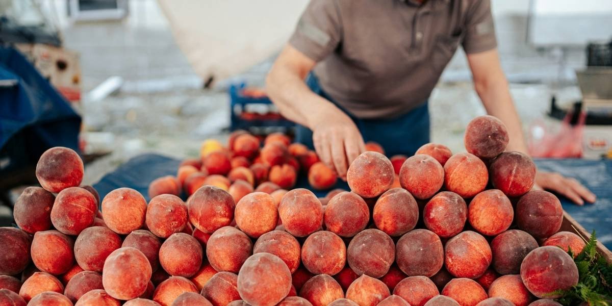 California Peach Growers Turn to Almonds After Del Monte Exit