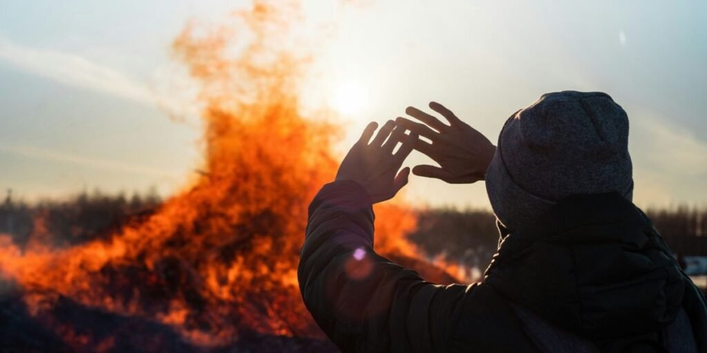 California Wildfire Alerts How the New AwareCA Emergency App Works